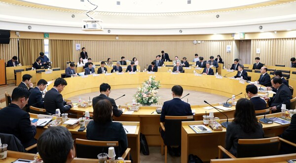 온라인 슬롯 사이트-출연연 협력 강화를 위한 현장간담회. 사진=교육부 제공
