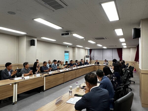 기술자문단 발대식을 진행하고 있는 모습. 사진=대구한의대 제공