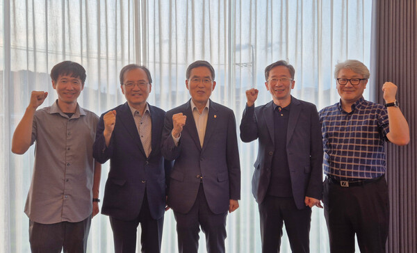 한국기술교육대는 25일 충남RISE센터와 간담회를 갖고 사업성공을 다짐했다. 사진=한국기술교육대 제공