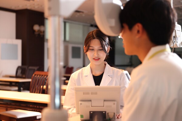 슬롯 무료체험광학과. 사진=김천대 제공