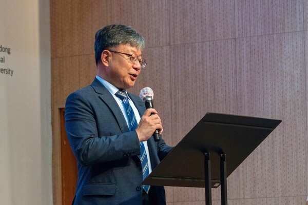 제17회 사랑의 마라톤 방청록 국제화부총장 개회사. 사진=한동대 제공